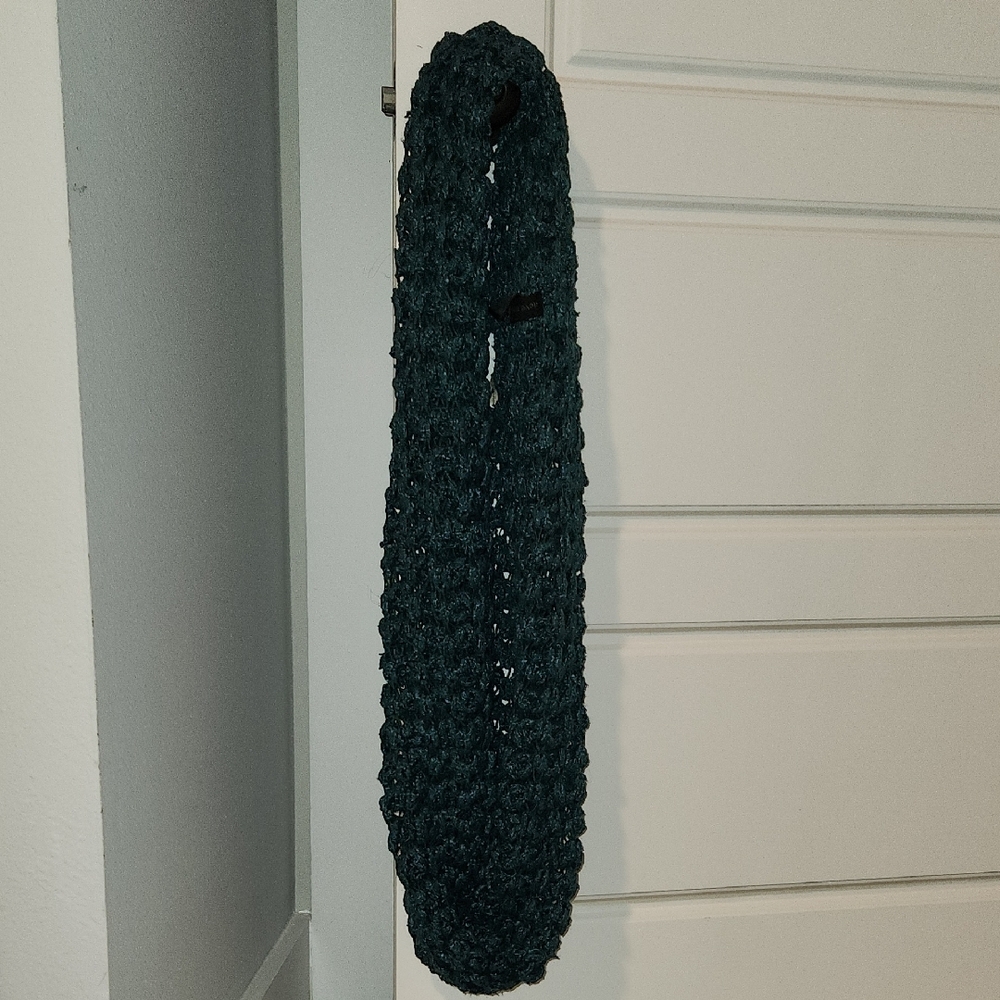 Steve Madden Dark Green/Blue Knit Infinity Scarf